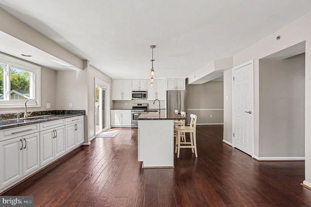 3 PERRY RIDGE CT, Baltimore, MD 21237