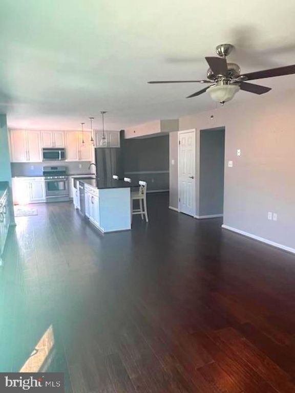 Image 10 of property listing at 3 PERRY RIDGE CT, Baltimore, MD 21237