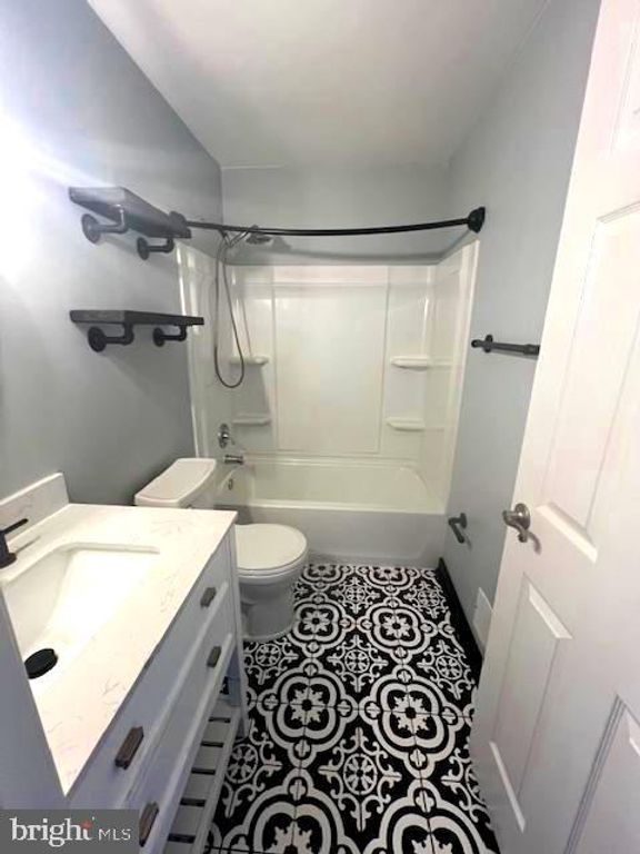 Image 20 of property listing at 3 PERRY RIDGE CT, Baltimore, MD 21237