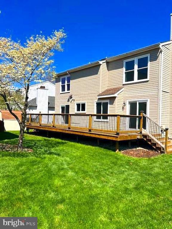 Image 23 of property listing at 3 PERRY RIDGE CT, Baltimore, MD 21237