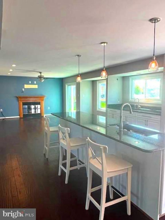 Image 8 of property listing at 3 PERRY RIDGE CT, Baltimore, MD 21237