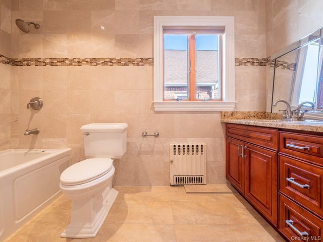 7520 180th Street, Fresh Meadows, NY 11366
