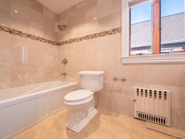 7520 180th Street, Fresh Meadows, NY 11366