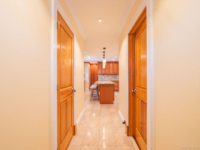 7520 180th Street, Fresh Meadows, NY 11366