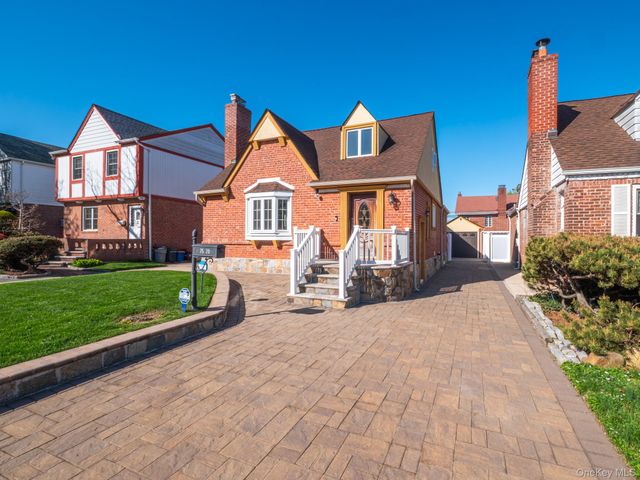 7520 180th Street, Fresh Meadows, NY 11366