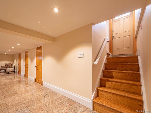 7520 180th Street, Fresh Meadows, NY 11366