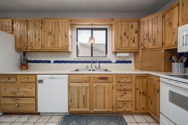 3041 Executive Hills Road, Las Cruces, NM 88011