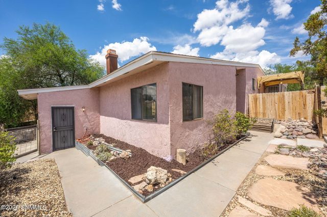 3041 Executive Hills Road, Las Cruces, NM 88011
