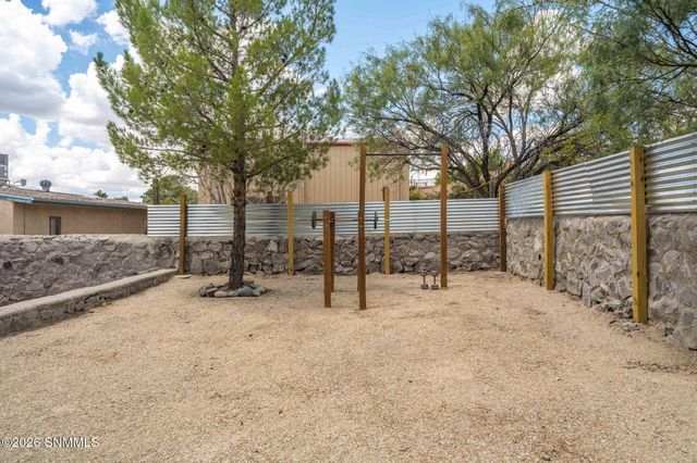 3041 Executive Hills Road, Las Cruces, NM 88011