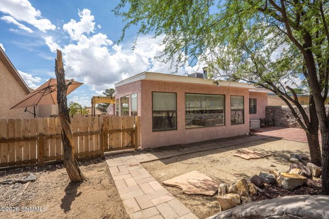 3041 Executive Hills Road, Las Cruces, NM 88011