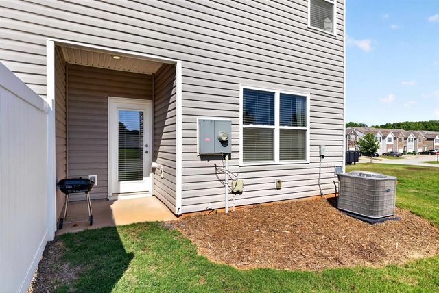 1315 Wunder Way, Boiling Springs, SC 29316