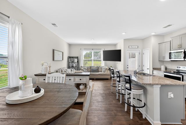 1315 Wunder Way, Boiling Springs, SC 29316