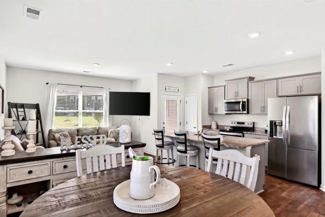 1315 Wunder Way, Boiling Springs, SC 29316