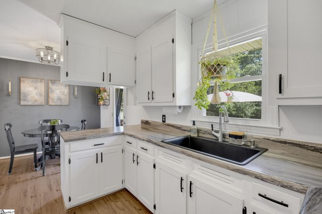 202 Chestnut Boulevard, Anderson, SC 29625
