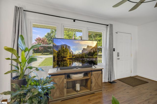 202 Chestnut Boulevard, Anderson, SC 29625