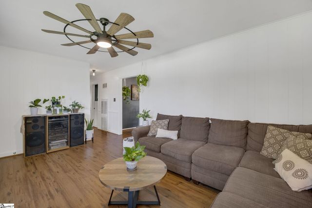 202 Chestnut Boulevard, Anderson, SC 29625