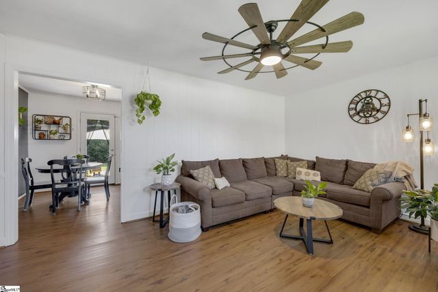 202 Chestnut Boulevard, Anderson, SC 29625