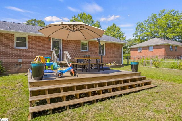 202 Chestnut Boulevard, Anderson, SC 29625