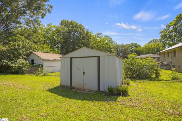 202 Chestnut Boulevard, Anderson, SC 29625