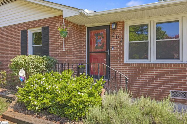 202 Chestnut Boulevard, Anderson, SC 29625
