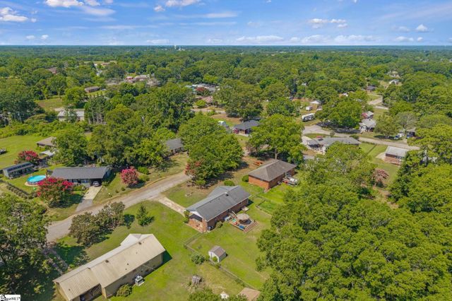 202 Chestnut Boulevard, Anderson, SC 29625
