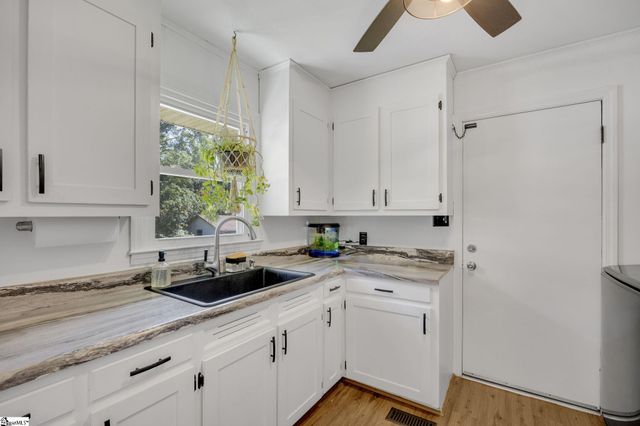 202 Chestnut Boulevard, Anderson, SC 29625