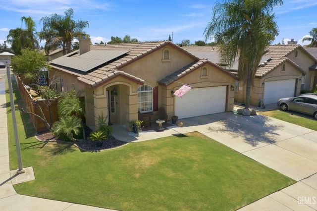 9501 Hamburg Court, Bakersfield, CA 93311