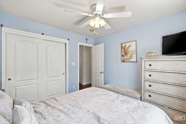 9501 Hamburg Court, Bakersfield, CA 93311