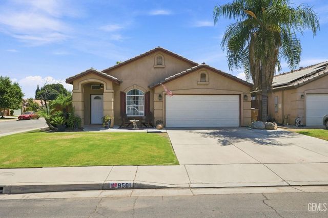 9501 Hamburg Court, Bakersfield, CA 93311