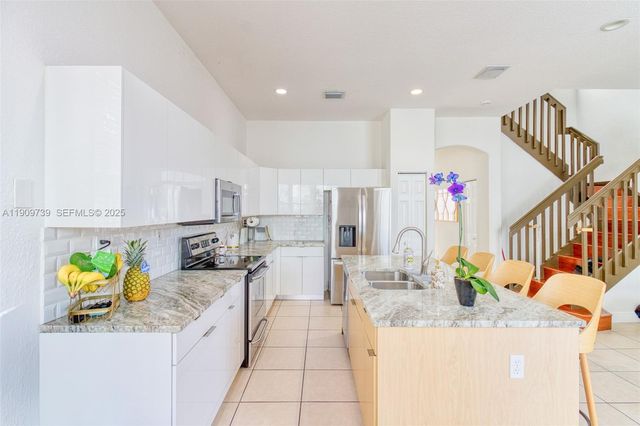 3839 SW 51st St, Hollywood, FL 33312