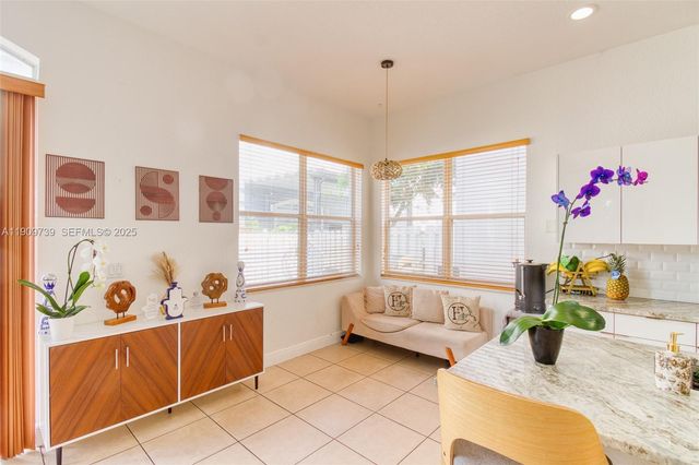 3839 SW 51st St, Hollywood, FL 33312