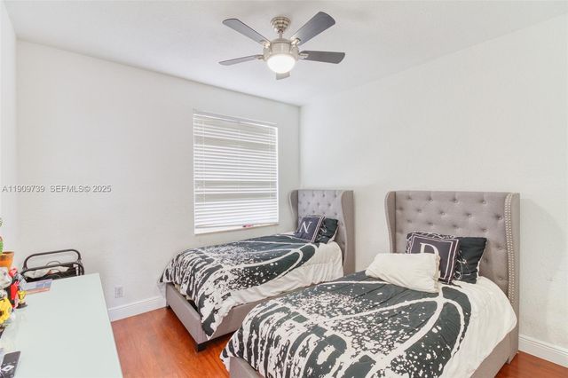 3839 SW 51st St, Hollywood, FL 33312