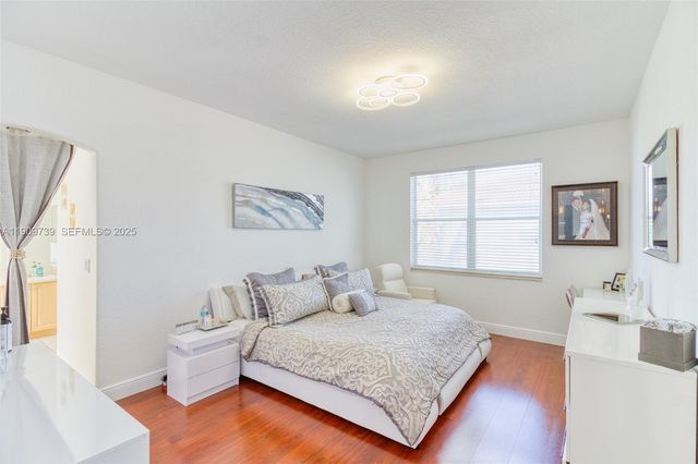 3839 SW 51st St, Hollywood, FL 33312