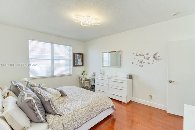 3839 SW 51st St, Hollywood, FL 33312