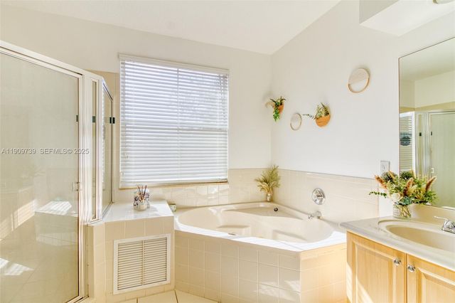 3839 SW 51st St, Hollywood, FL 33312