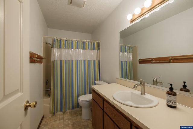 3425 Southwood Dr, Philomath, OR 97370