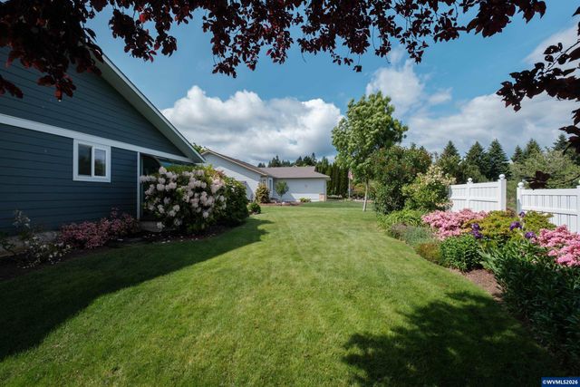 3425 Southwood Dr, Philomath, OR 97370