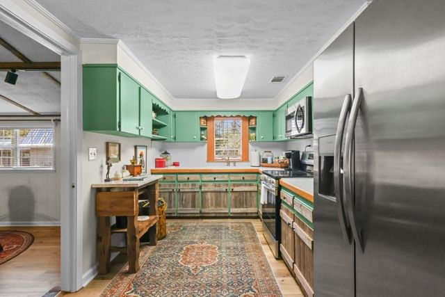 780 David Carter Road NE, Baxley, GA 31513
