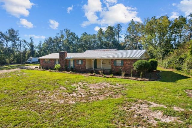 780 David Carter Road NE, Baxley, GA 31513