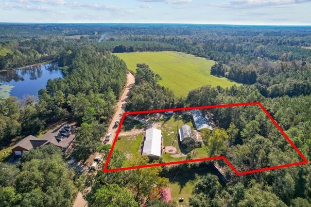780 David Carter Road NE, Baxley, GA 31513