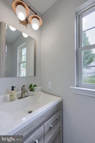 6 PRIMROSE LN, Reading, PA 19608