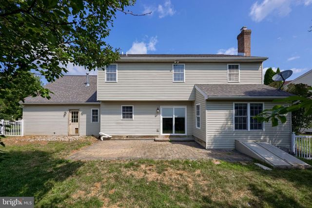 6 PRIMROSE LN, Reading, PA 19608