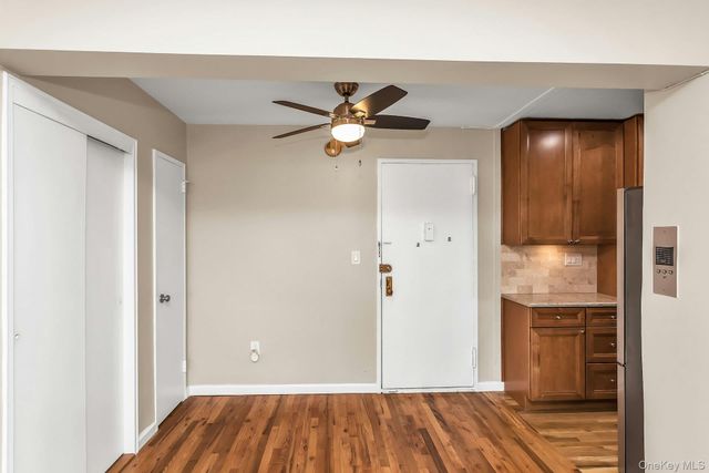 370 Broadway 4J, Long Beach, NY 11561