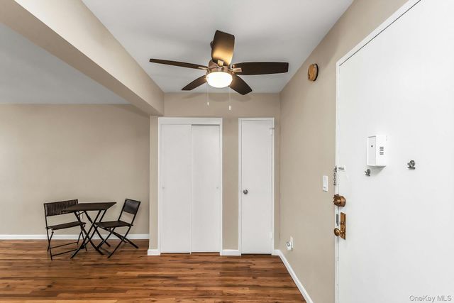 370 Broadway 4J, Long Beach, NY 11561