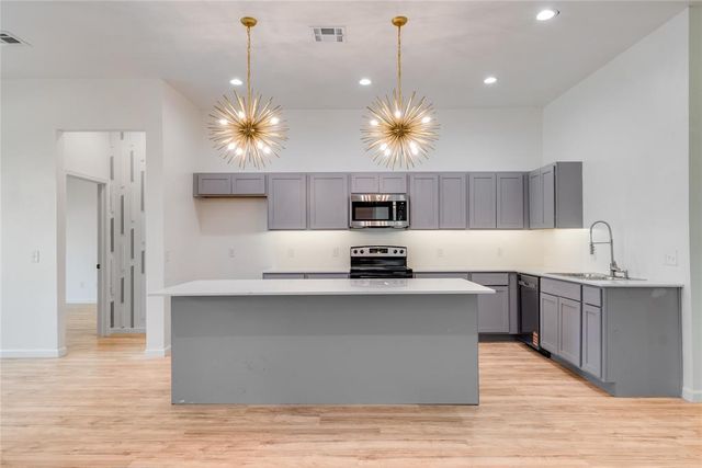 4208 N Shadybrook Drive, Midwest City, OK 73110