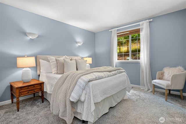 117 S 44th Street, Bellingham, WA 98229