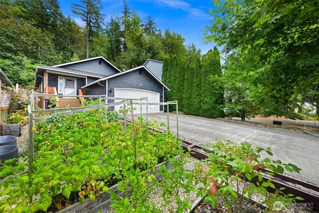 117 S 44th Street, Bellingham, WA 98229