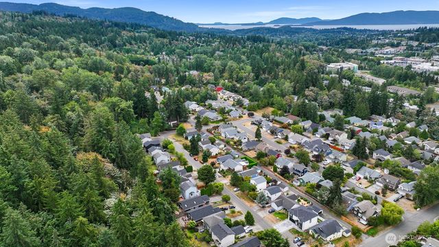 117 S 44th Street, Bellingham, WA 98229