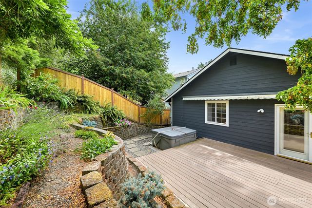 117 S 44th Street, Bellingham, WA 98229