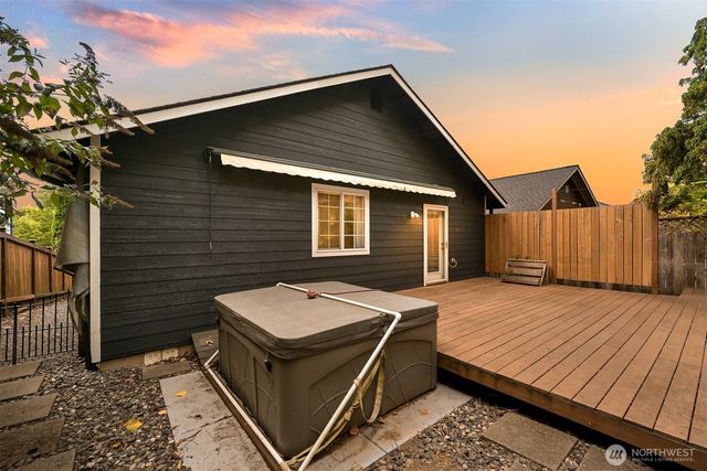 117 S 44th Street, Bellingham, WA 98229
